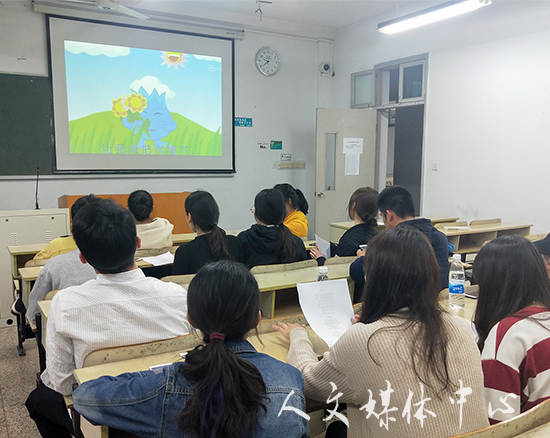 我校留学生开展学唱中文歌曲活动