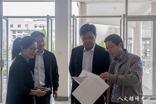 校党委书记崔凤军走访调研williamhill威廉希尔