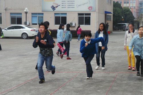 williamhill威廉希尔首届“诗意栖居”公寓文化节开幕